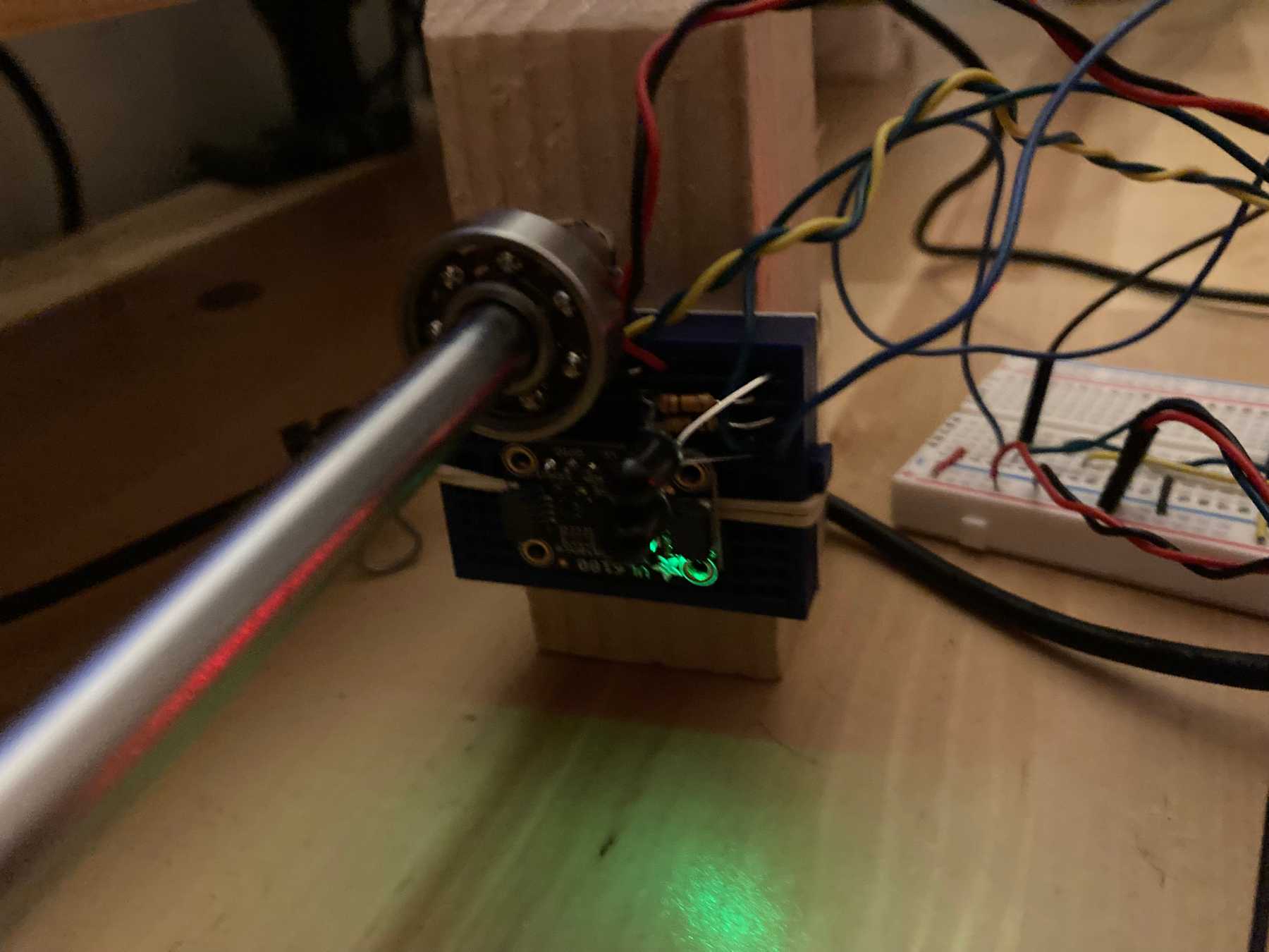Prototyping the sensor with a rubber band