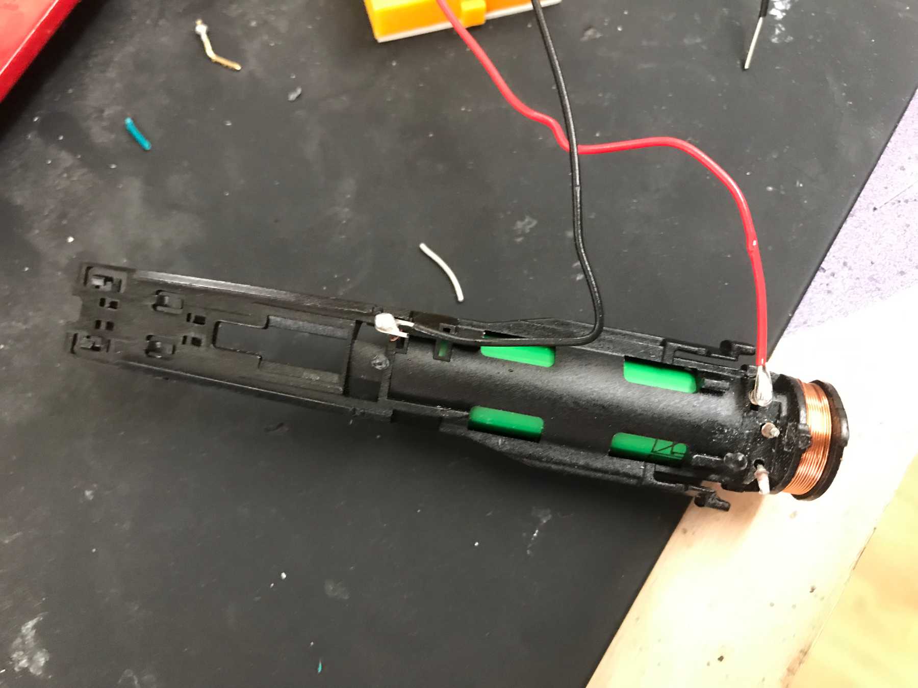 The salvaged battery holder